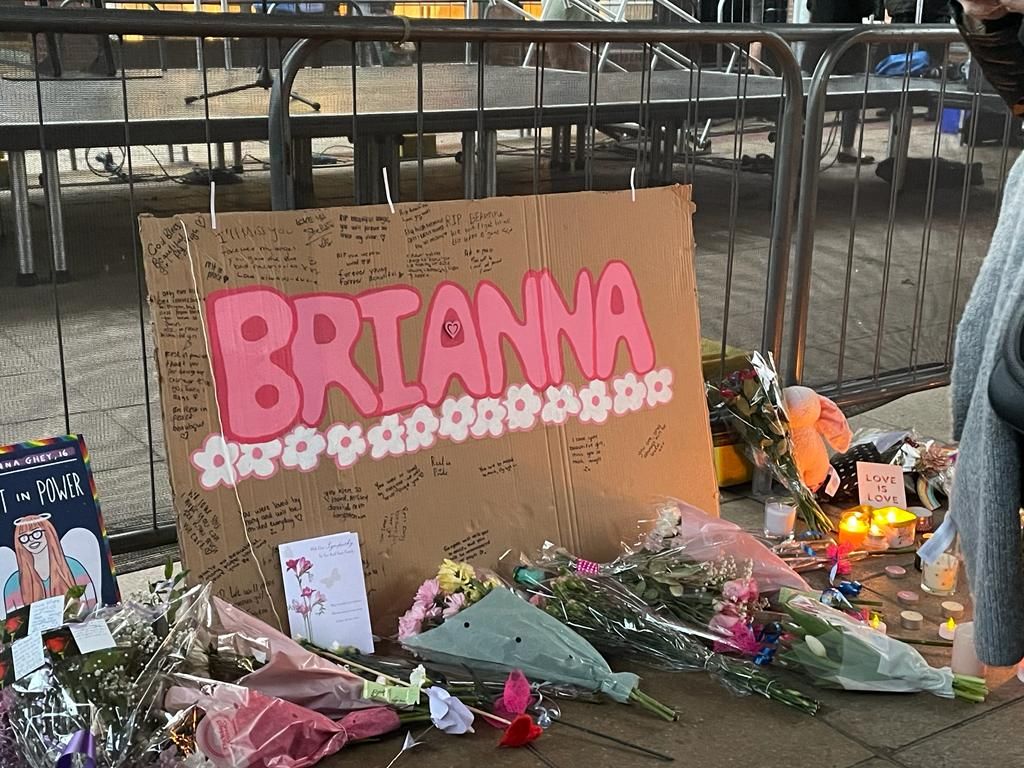 Brianna Ghey: Hundreds attend vigil in Warrington | News - Hits Radio